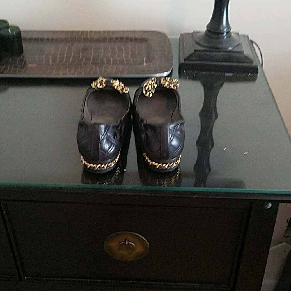 Stuart Weitzman Flats - Picture 3 of 4